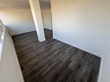 Market Square, Northampton - Photo 4