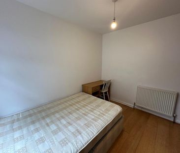 1 bedroom in a house share to rent - Photo 6