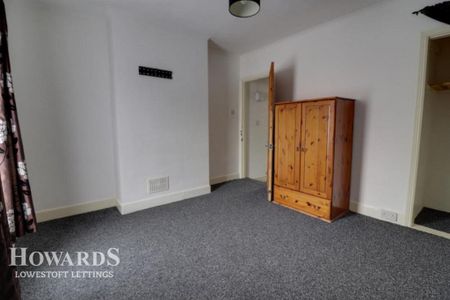 3 bedroom terraced house to rent - Photo 4