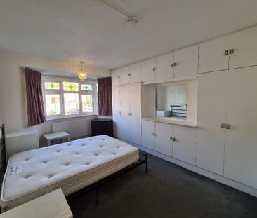 House share to rent - Photo 4