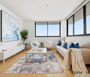 Triple-Aspect Executive Penthouse - Photo 4