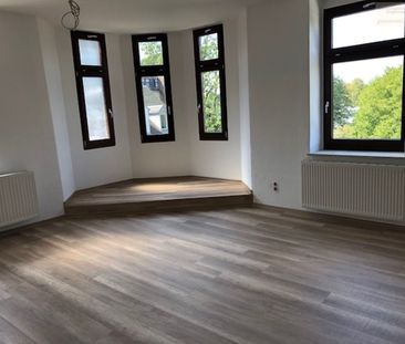 Schöne 4-Zimmer-Wohnung auf der Bärensteiner Straße in Annaberg! - Photo 1