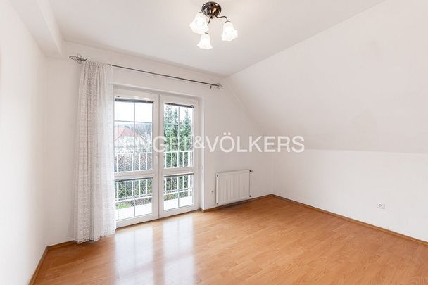 Pronájem domu 251 m² s pozemkem 1 018 m² - Фото 1