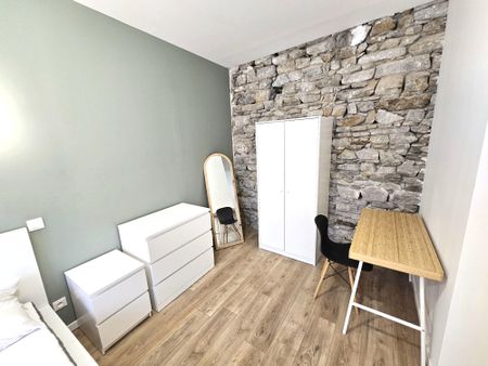 Location Appartement 3 pièces 66m² ST ETIENNE 42000 - Photo 4