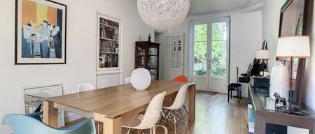 Maison • Place Louis XIV - Photo 3