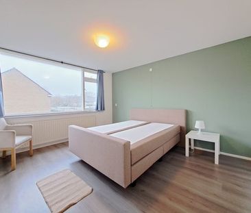 Te huur: Huis Phobospad in Spijkenisse - Photo 2