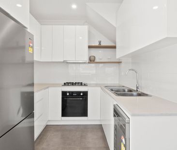 Contemporary Luxury - Photo 3