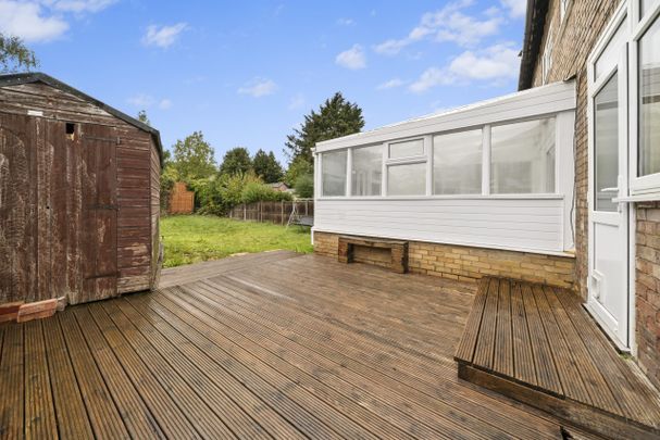 Cuff Crescent, Eltham SE9 - Photo 1