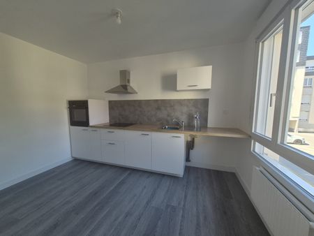 Location Appartement 3 pièces 78m² ST OMER 62500 - Photo 2