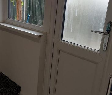 Studio to rent - Photo 6