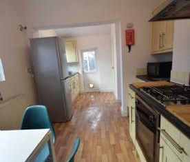 1 bedroom property to rent in Westcliff On Sea - Photo 3