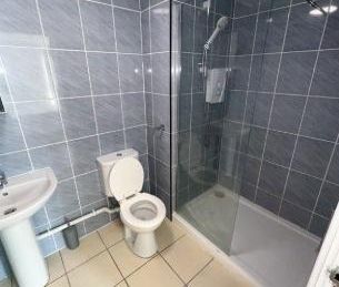 1 bedroom flat to rent - Photo 6