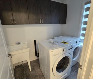 For Lease - 17 Barnyard Trail, Barrie, Ontario - Photo 5