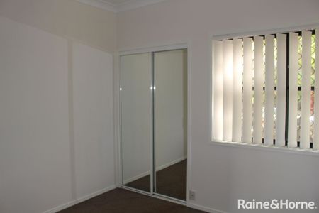 Fully Airconditioned Townhouse close to UQ - Photo 3