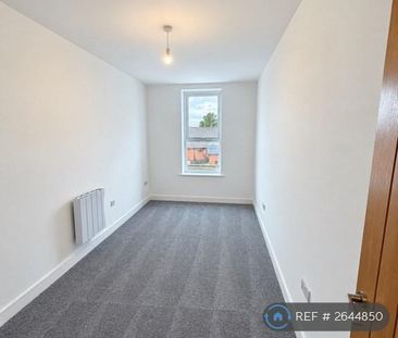 3 bedroom flat to rent - Photo 1