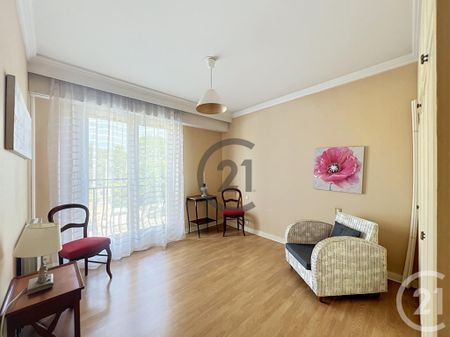 Location Appartement 3 pièces 92m² MELUN 77000 - Photo 5