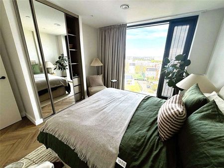 BRAND NEW APARTMENTS | 3 WEEKS RENT FREE FOR 12 MONTH TENANCY | PET FRIENDLY | 24-HOUR CONCIERGE | LUXURY AMENITIES | VIEWING RECOMMENDED! - Photo 2