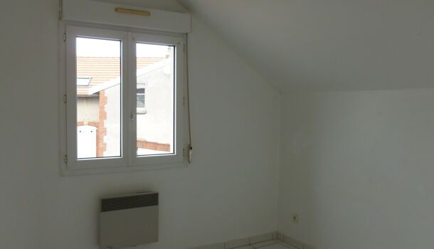 Appartement 2 pièces 23m2 REIMS 450 euros - Photo 1