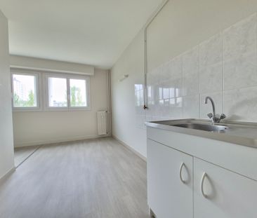 Grand studio de 35 m² refait à neuf avec belle pièce à vivre - Photo 2