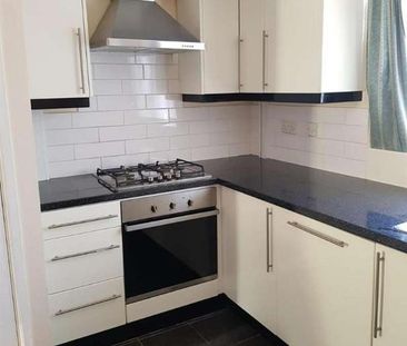 Sycamore Avenue, London, W5 - Photo 2