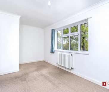3 bedroom flat to rent - Photo 5