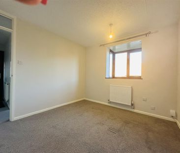 Churchdale Close, Nuneaton, CV10 - Photo 4