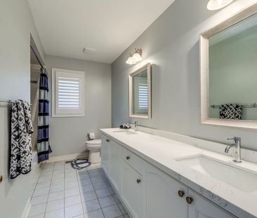 For Lease - 3465 Aquinas Avenue Unit# ( UPPER LEVEL ), Mississauga,... - Photo 3