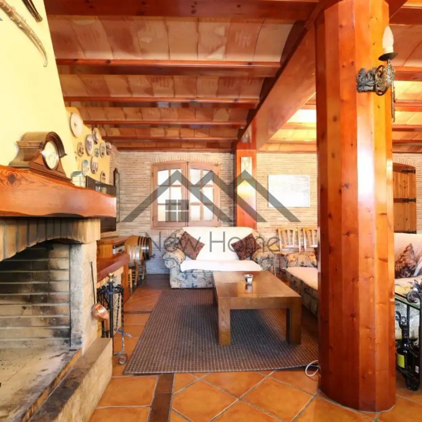 Casa o chalet de alquiler en Benaguasil - Photo 1
