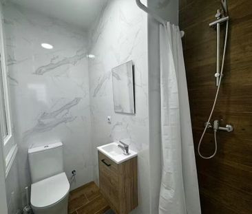 Calle de Trafalgar, Madrid, Community of Madrid 28010 - Photo 6