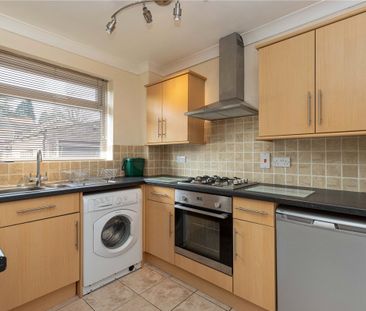 Merriden Road, Macclesfield, Cheshire, SK10 - Photo 3