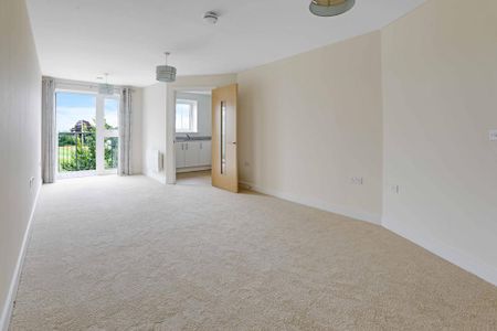 1 bedroom retirement property to rent - Photo 2