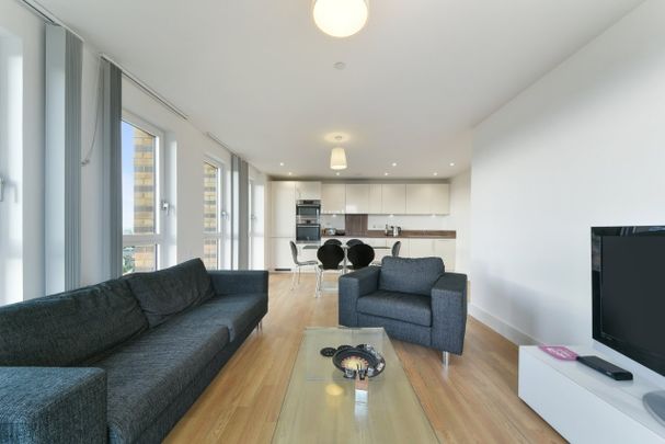 3 Bed Flat, Ivy Point, E3 - Photo 1