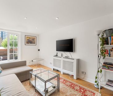 1 Bed Flat, Chalk Farm Road, NW1 - Photo 3