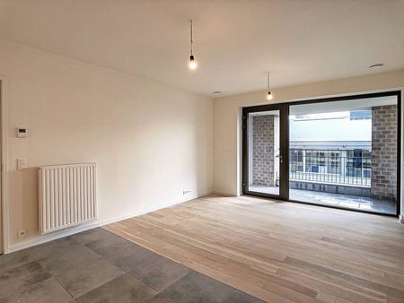 Appartement te huur - Foto 2