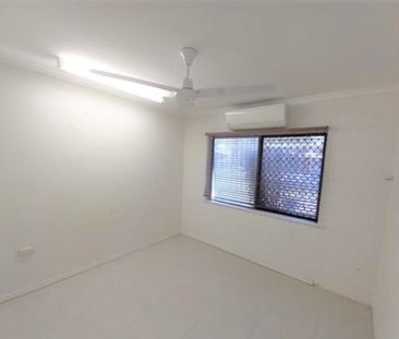 LARGE FAMILY HOME IN A1 LOCATION! - Photo 3