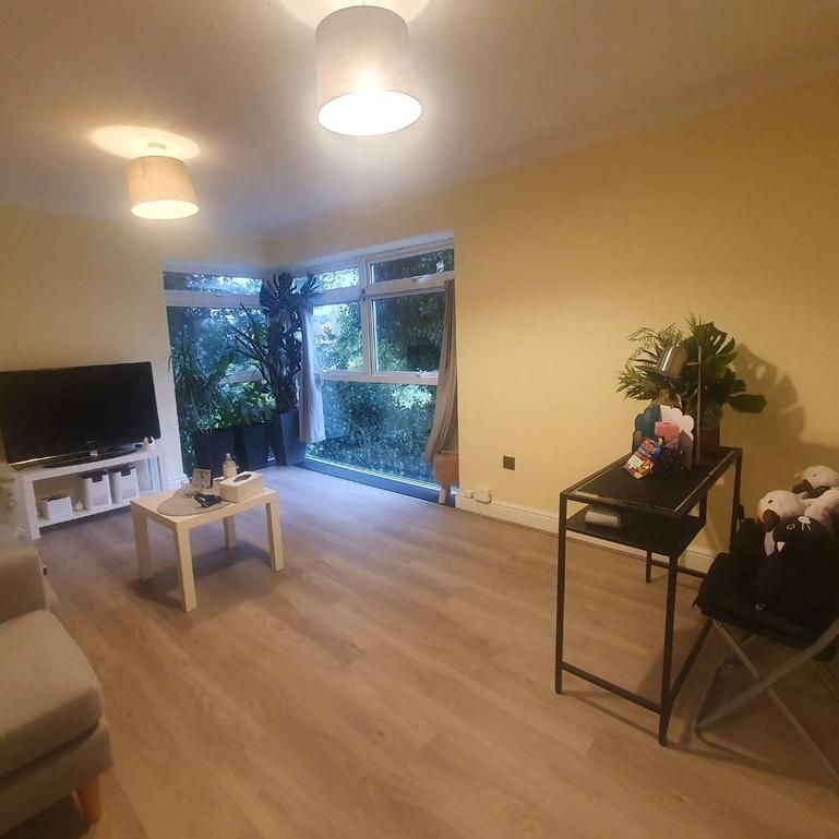 3 bedroom flat to rent - Photo 1