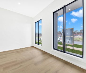 A stunning, brand-new home-move-in ready and waiting for you! - Photo 3