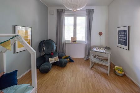 Exklusive 5-Zimmer-Wohnung mit zwei Balkonen – Luxuriöses Wohnen auf 121m² - Foto 3