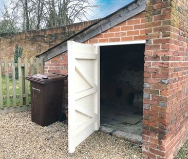 A well presented one bedroom apartment with allocated parking and p... - Photo 6