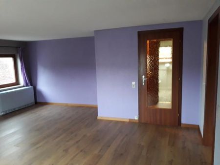 Schönes Appartement auf der zweiten Etage im Zentrum von Kelmis mit Blick ins Grüne - Photo 2