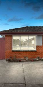 Fabulous Two Bed Single Level Home - Photo 4