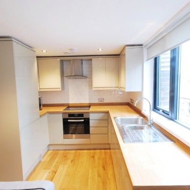 1 Bed - Grainger Street, Newcastle Upon Tyne - Photo 1