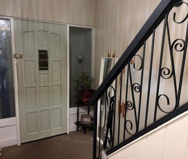 4 bedroom semi-detached house to rent - Photo 5