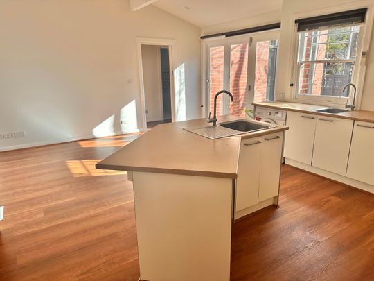 Camberwell - Photo 1