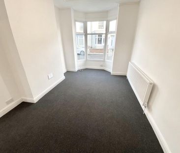 4 bedroom terraced house to rent - Photo 1