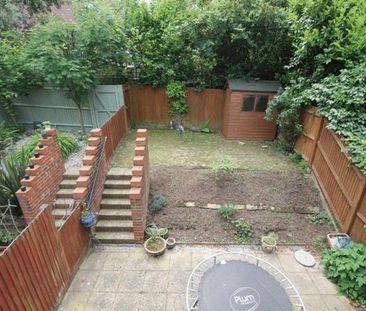 2 bedroom terraced house to rent - Photo 4