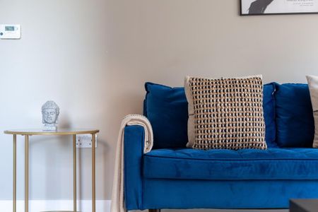 2 bedroom ground floor flat to rent - Photo 4