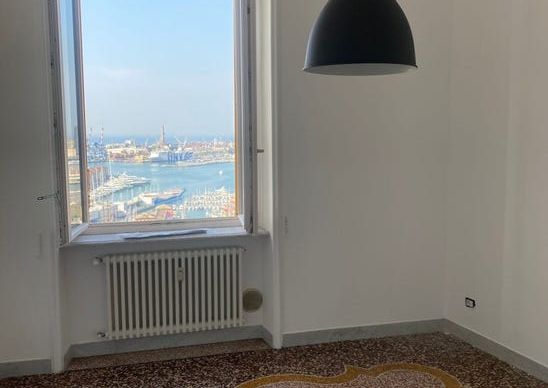 Via Gaetano Colombo, Genova, Liguria 16122