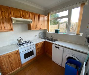 Hendy Close, Sketty, Swansea, SA2 - Photo 5