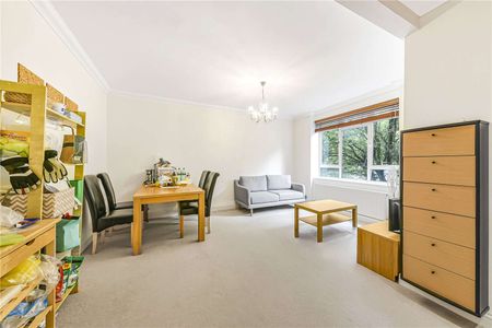 A well‑presented two bedroom apartment situated on the first floor - Photo 4